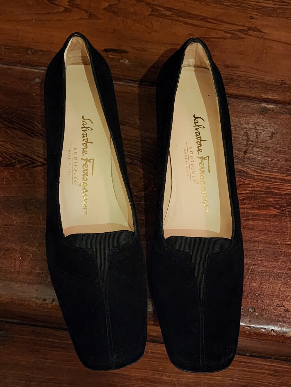 Vintage Salvatore Ferragamo Suede Block Heels Pumps-7